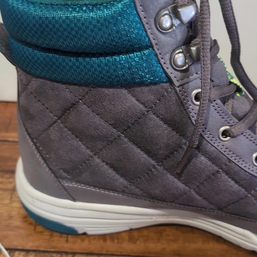 NIB Ryka Aurora Womens Boots High Top Sneakers Shoes Gray Teal Green Size 7 M